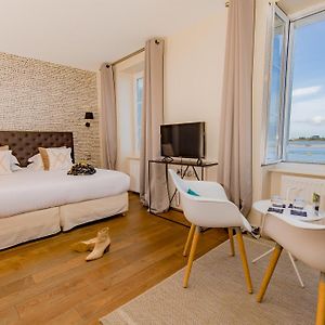 Deluxe Zimmer mit Kingsize-Bett